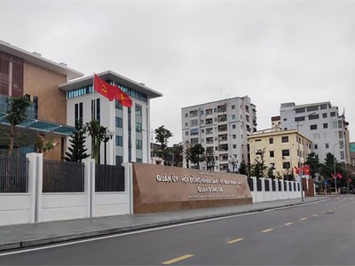 Chính chủ bán lô góc hoàng cầu   100m2   ô tô thang máy 1