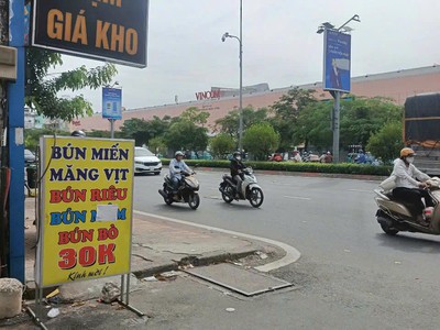 Bán nhà hẻm nguyễn trọng tuyển   p.1, tân bình   7,4 x 13m   3 tầng   hẻm sau thoáng 2