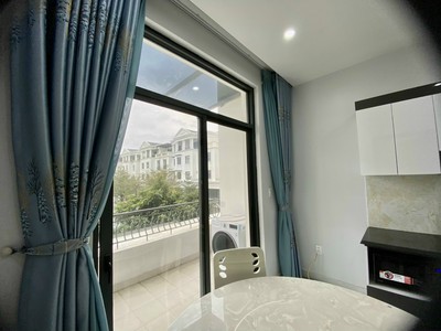 Cho thuê căn hộ 1 ngủ tách bếp giá chỉ 7tr tại Vinhomes Marina 3