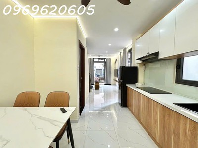 Bán nhà quận 7, mặt tiền đường số tân quy, dt lớn 60m2. ô tô đỗ cửa ngày đêm. giá nhỉnh 4 tỷ mr. 2