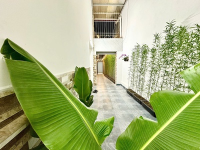 Bán nhà dư hàng 83m2 2 tầng độc lập nhà đân cực rẻ. 0