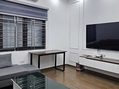 Cho thuê nhà Văn Cao, 4 p.ngủ full đồ, DT: 60m2. 4