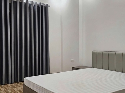 Cho thuê nhà Văn Cao, 4 p.ngủ full đồ, DT: 60m2. 8