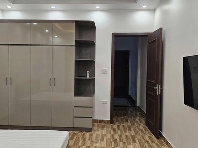 Cho thuê nhà Văn Cao, 4 p.ngủ full đồ, DT: 60m2. 9