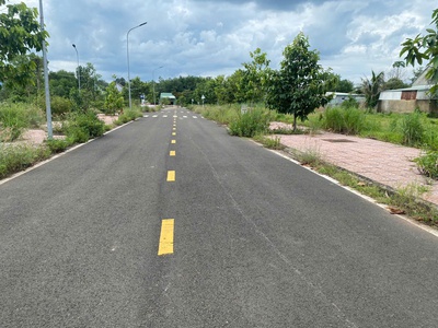 300tr/200m2 mặt tiền nhựa 8m , ngay chợ tân phước , cách dt 753 chỉ 50m 2