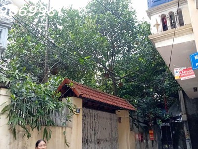 Bán mảnh đất full thổ cư phố trạm, long biên. dt khủng. mt quyền lực. giá 33 tỷ  có tl 0