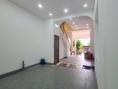 Cần bán gấp nhà  tô ký.giảm liên tiếp 300tr chào 5.3 tỷ. gấp giảm 200tr chào 5.6 tỷ tl gấp giảm 1