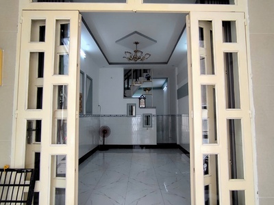 Nhà nở hậu tài lộc   2T ĐÚC THẬT   CÁCH MT BÀ HOM CHỈ 50M   4.X TỶ 0