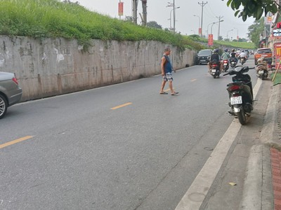 Bán đất đẹp trung tâm chợ ngọc thụy, long biên - vị trí vàng kinh doanh, ô tô tránh - giá 34 0