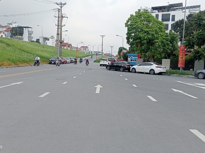 Bán gấp lô biệt thự ngọc thụy - giá quá rẻ - 200m , mặt tiền gần 13m, giá chỉ 25 tỷ    thông 1