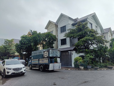 Biệt thự đẳng cấp tây mỗ, gần vin smart city, sát vườn hoa, dt 202m2 - 3tầng, giá 33 tỷ 0