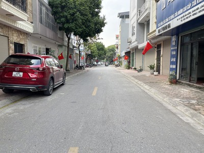 Cần bán 93,6m2 đất mặt phố Nguyễn Văn Hưởng - Sau là hồ Quán Tình, thoáng mát, sạch sẽ 5