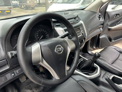 Bán Nissan Navana đời 2015,số sàn, 1 cầu 8