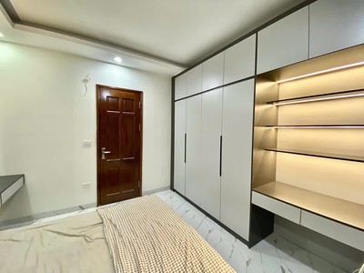 Bán nhà 5 tầng, thang máy Tứ Hiệp, 50m2 giá 8 tỷ, ô tô vào nhà 1