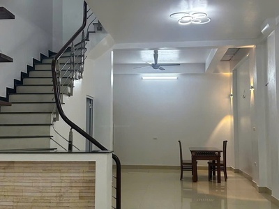 Bán nhà mặt ngõ 121 Kim Ngưu, 55m2, ô tô vào nhà 2