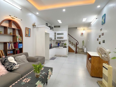 Chính chủ cho thuê nhà riêng nguyên căn khu vực Ngã Tư Sở, đối diện Royal City   Thanh Xuân, Hà Nội 0
