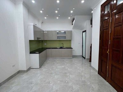 Trung tâm hai bà trưng, nhà 5 tầng mới tinh, gần phố, gần ô tô, chỉ hơn 7 tỷ 1