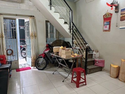 Nhà đường phạm văn bạch, gần mặt tiền, hẻm ngay nhà 3m, gần 30m2, 2 tầng  2pn, hoàn công đủ, tặng 0