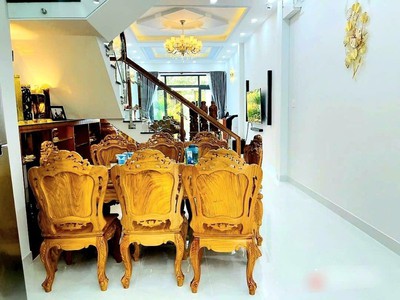 Bán nhà mặt phố linh tây, thủ đức, 106m , sổ hồng, 12.2 tỷ 2