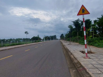 16m mặt tiền b - kim long, thổ cư, nở hậu, đường nhựa to, vỉa hè, tiềm năng phát triển cao 1