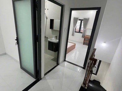 Nhà 1trệt 1lầu, hẻm thông đường man thiện và đường 385  3.x tỷ 2