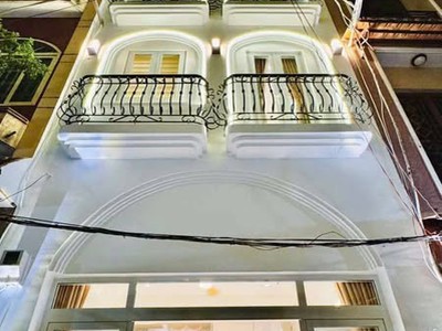Nhà hẻm ôtô 6m đường lê tự tài quận phú nhuận phường 4. 0