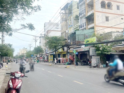 Nhà 3.9x17m, mặt tiền phạm thế hiển  số lẻ  p4q8 4