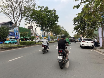 Ngộp ngân hàng bán đất trần não q2 18 30m  nở hậu 20m  sổ 1 đời chủ 2 mặt tiền 119tr/m - giá 65 tỷ 3