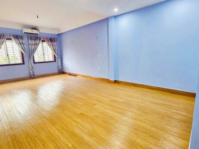 Chủ cần tiền bán gấp - nhà đẹp định công - 11.8 tỷ - vị trí trung tâm quận hoàng mai 3