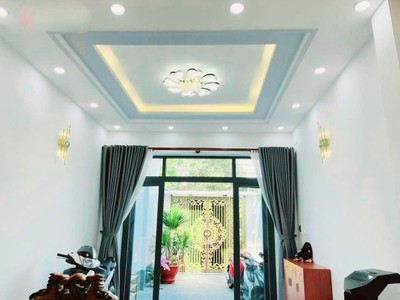 Bán nhà mặt phố linh tây, thủ đức, 106m , sổ hồng, 12.2 tỷ 0