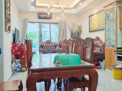 Nhỉnh 7 tỷ tl   79m    4 tầng/4pn, hẻm xe tải   ô tô ngủ trong nhà   ngay cv làng hoa 1