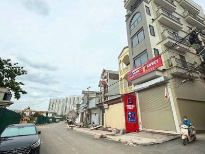Bán nhà đẹp gia quất bồ đề long biên dân xây - ngõ nông- gần oto 31m-5 tầng nhỉnh 5 tỷ  thương 2