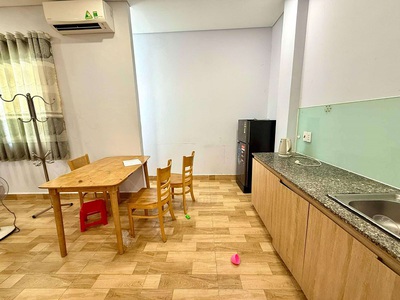 Bán nhà hxh nguyển hữu cảnh, p22, bình thạnh, 82m2, 3 tầng, nở hậu. mới 1