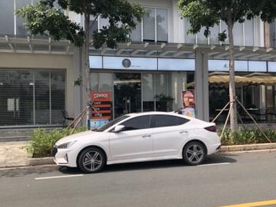 Cần bán Hyundai Elantra Sport 1.6 Turbo   sản xuất 2022 0