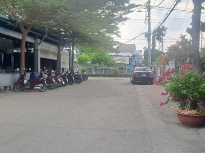  nhà thạnh lộc 37   43m    1 trệt 2 lầu   giá cực mềm chỉ 2.6 tỷ    diện tích: 43m    giá 2