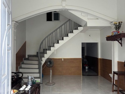 Bán nhà 1,5 tầng độc lập tại mặt đường Vọng Hải, Hưng Đạo, Dương Kinh 2