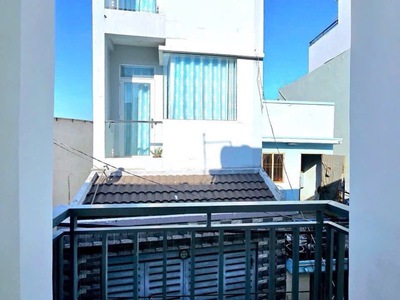 Nhà 2 tầng, hẻm bagac, trung tâm hành chính, sổ hồng riêng, không quy hoạch,  2,7 tỷ 2