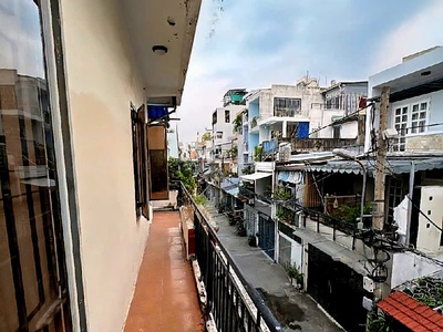 Cmt8   76m2   ngang khủng 5.4m   gần ngã tư 7 hiền   chỉ 9.x tỷ 2