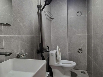 Nhà cổ nhuế  5 tầng - đh mỏ 200m - ô tô gần - hơn 4 tỷ 1