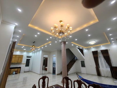 Cho thuê villa sân vườn 5 phòng toạ lạc rừng thông phường 8 đà lạt giá 25tr 3