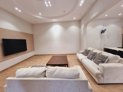 Bán siêu phẩm ngọc thụy - 313m2 - mặt tiền 14m - giá chỉ 47,5 tỷ , 2