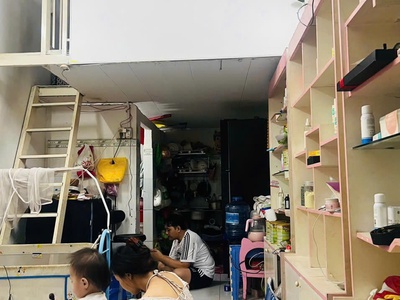 Mặt bằng kinh doanh sát chung cư m-one   quận 7   có gác lửng   giá tốt 1