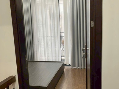 Cho thuê nguyên căn 4 phòng ngủ hiện đại tại Vinhomes Marina 7
