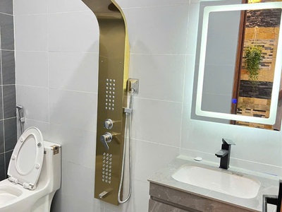 Đẳng cấp sang trọng thiết kế hiện đại diện tích khủng 4mx20m 2 lầu sân thượng 5