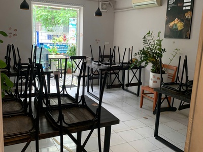 Bán nhà Tập thể mặt phố Lương Đình Của, tầng 2 căn góc, sổ đỏ 50m2, sử dụng 120m2 5