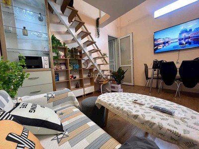 Cho thuê nhà riêng sát mặt phố Tô Hiến Thành   đủ nội thất, vào ở ngay 0