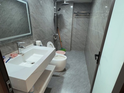 Bán nhà xây mới ngõ 250 Tân Mai, 35m2 x 5 tầng, 7 tỷ 4