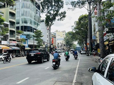 Chỉ 17 nhỉnh- nhà mặt tiền mới đẹp an dương vương p3 quận 5,tầng -hàng hiếm khu vực 0