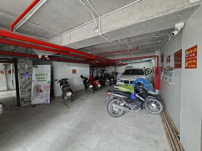 Bán nhà 730m2 mặt phố hồng tiến - long biên - hà nội. mặt tiền rộng thang máy. kinh doanh vô 1
