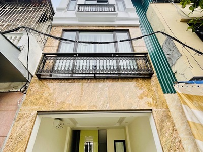Ngọc lâm,long biên 14tỷ 35m thang máy,mặt phố vỉa hè kinh doanh cho thuê đỉnh 0